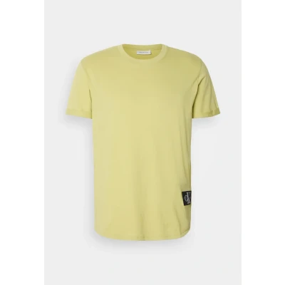 Image of Calvin Klein Jeans Badge TURN UP Sleeve Basic Tshirt, Men&#039;s, Size: Small, Leek green