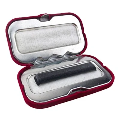 Image of Pocket Warmers with Carbon Sticks in box is green